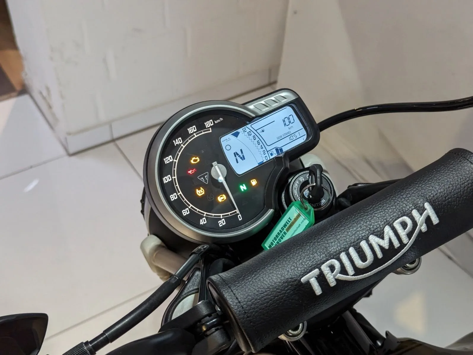 Triumph Scrambler 400 X