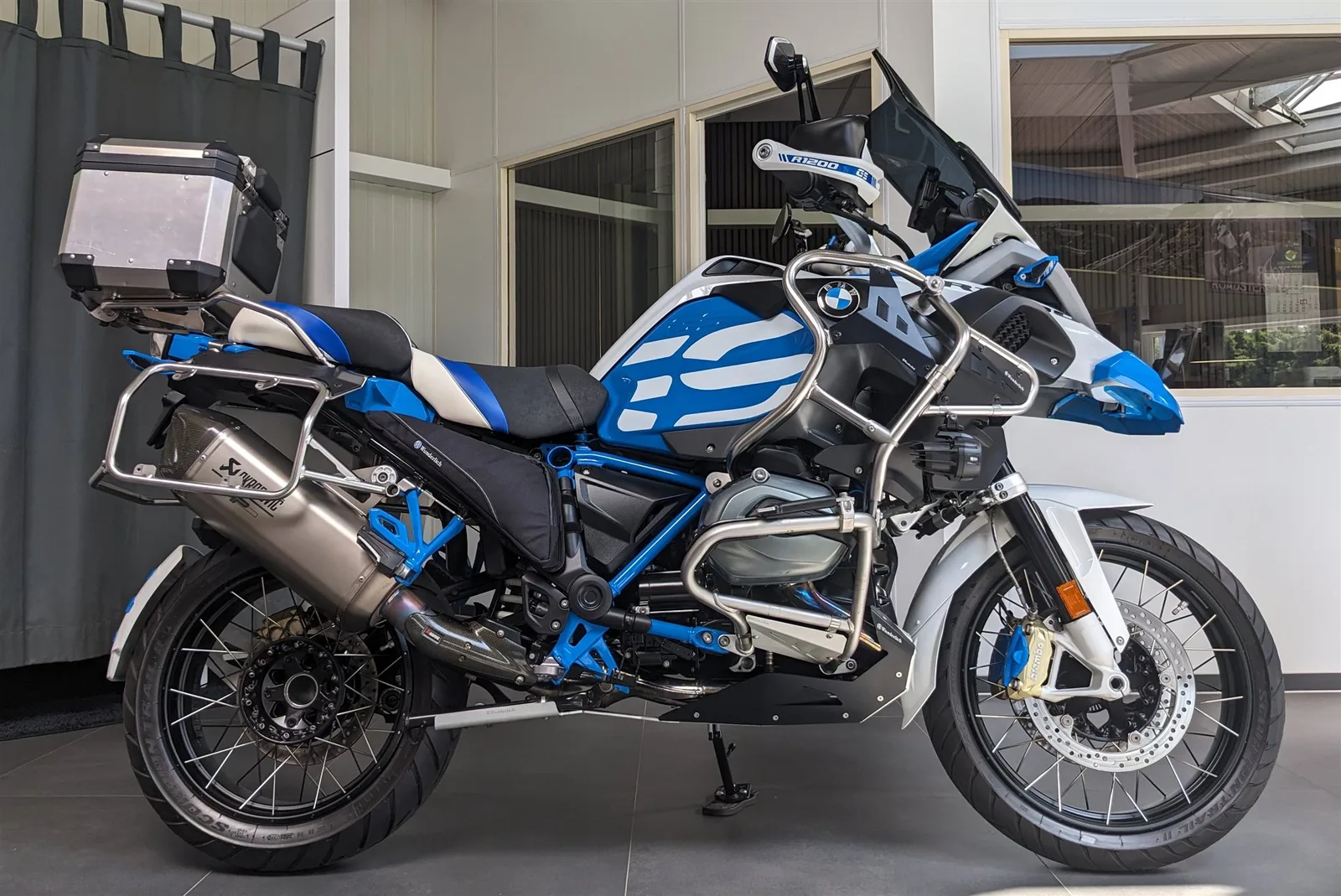 BMW R 1200 GS Adventure Akrapovic Koffer Topcase alle Pakete