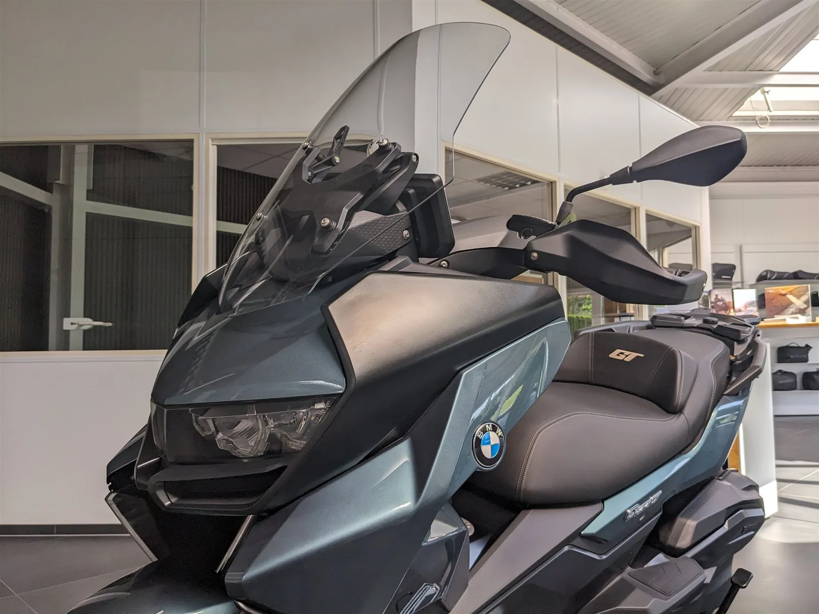 BMW C 400 GT Option 719 Trittbretter Connectivity Pro