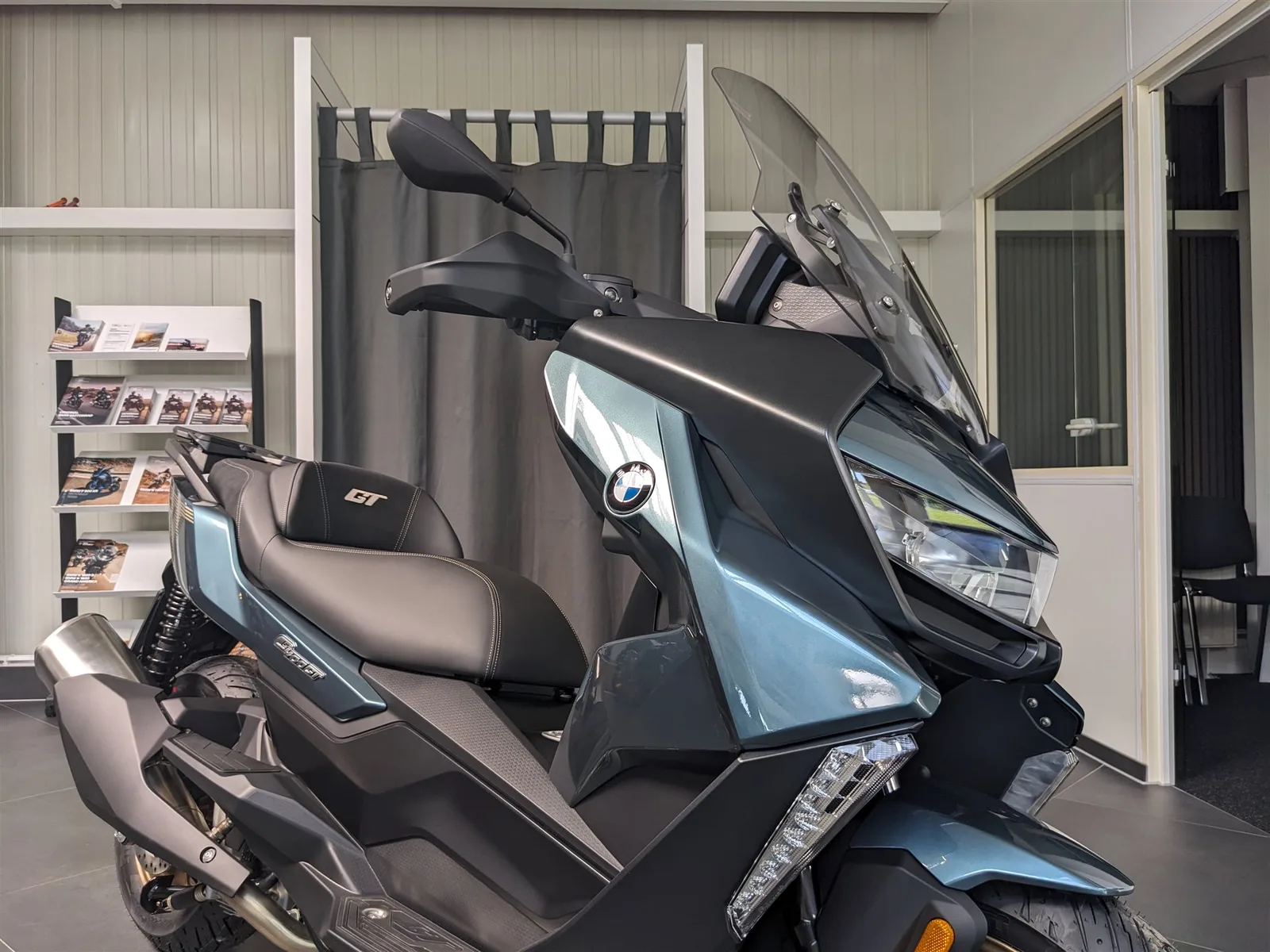 BMW C 400 GT Option 719 Trittbretter Connectivity Pro
