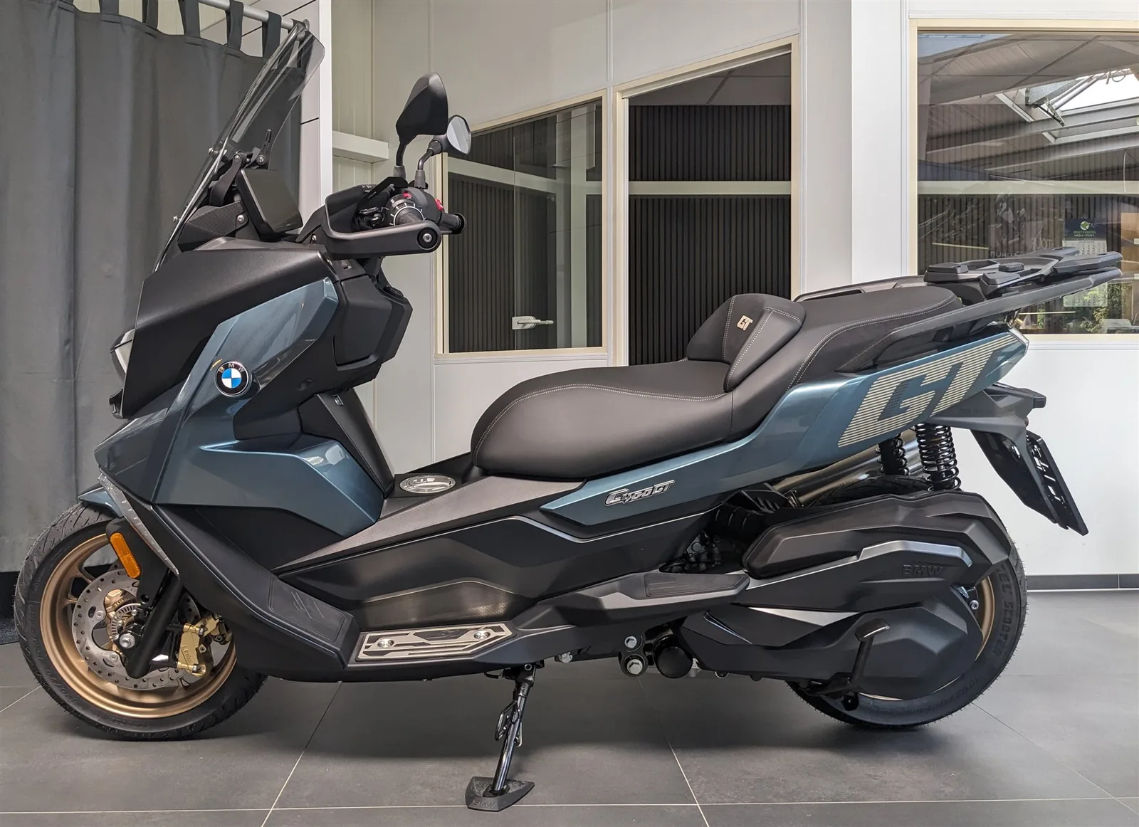 BMW C 400 GT Option 719 Trittbretter Connectivity Pro