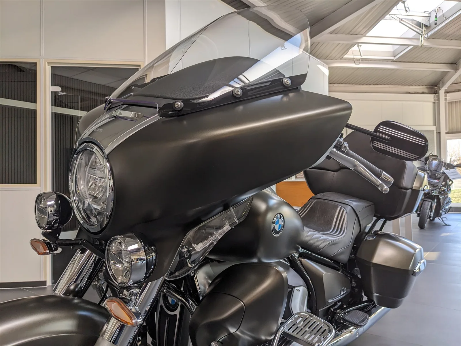 BMW R 18 Transcontinental Frästeile Beinauflage u.v.m.