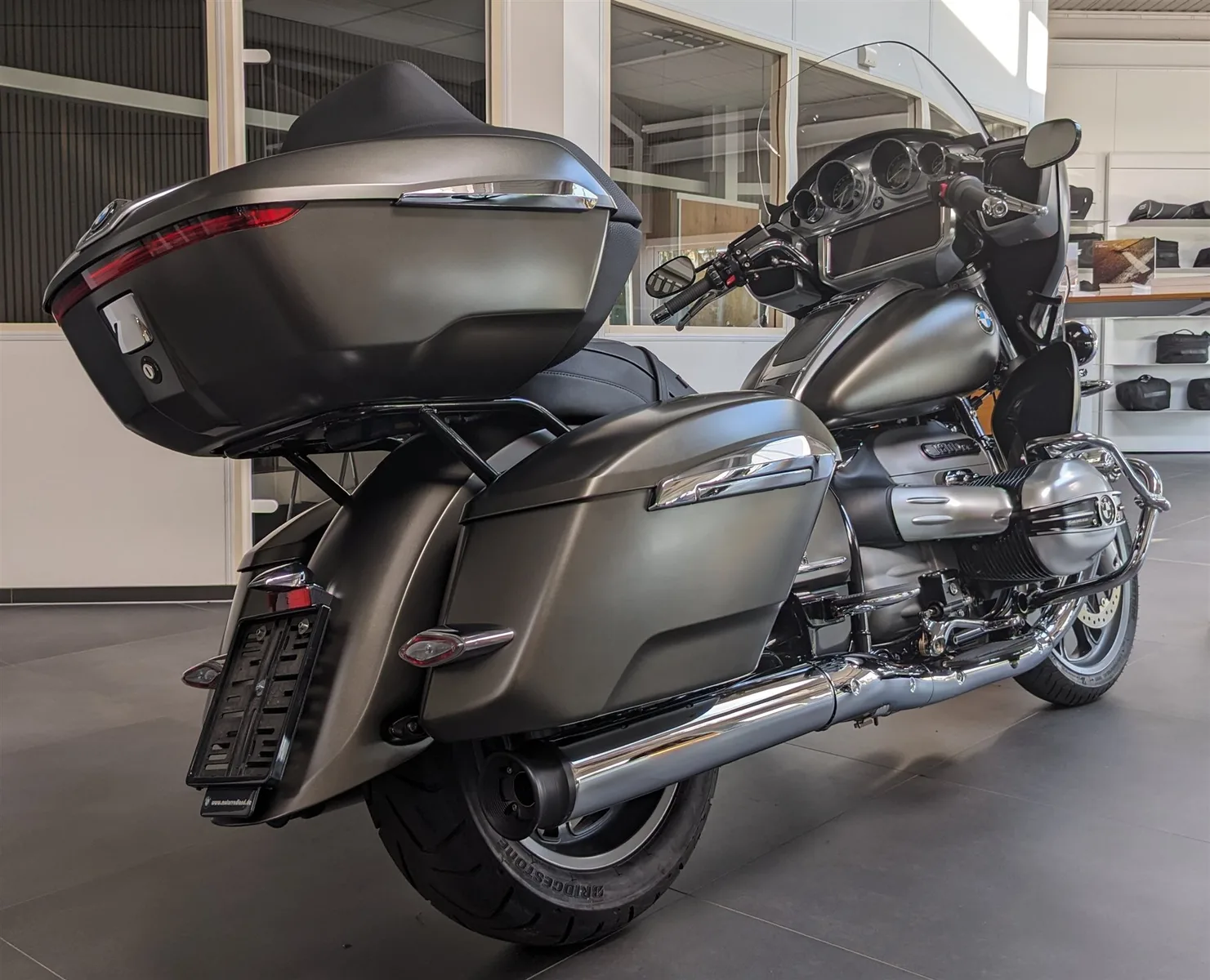 BMW R 18 Transcontinental Frästeile Beinauflage u.v.m.