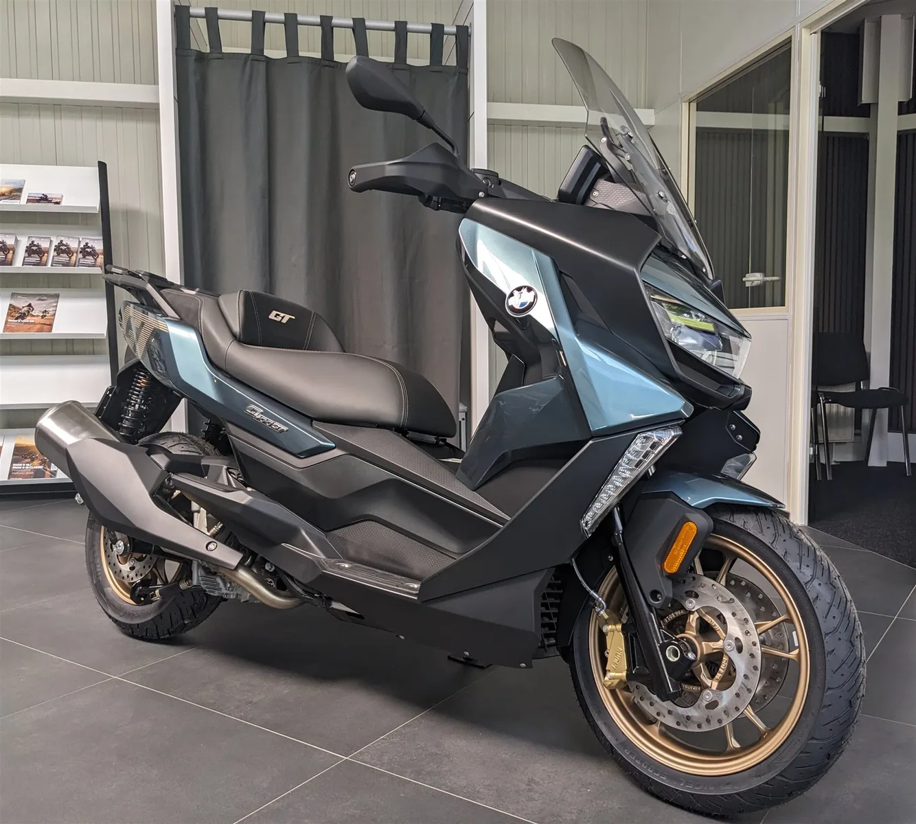 BMW C 400 GT Option 719 Trittbretter Connectivity Pro