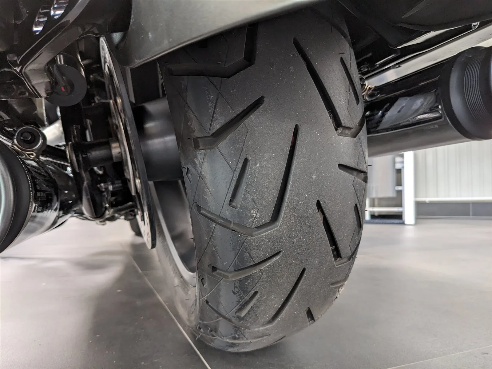 BMW R 18 Transcontinental Frästeile Beinauflage u.v.m.