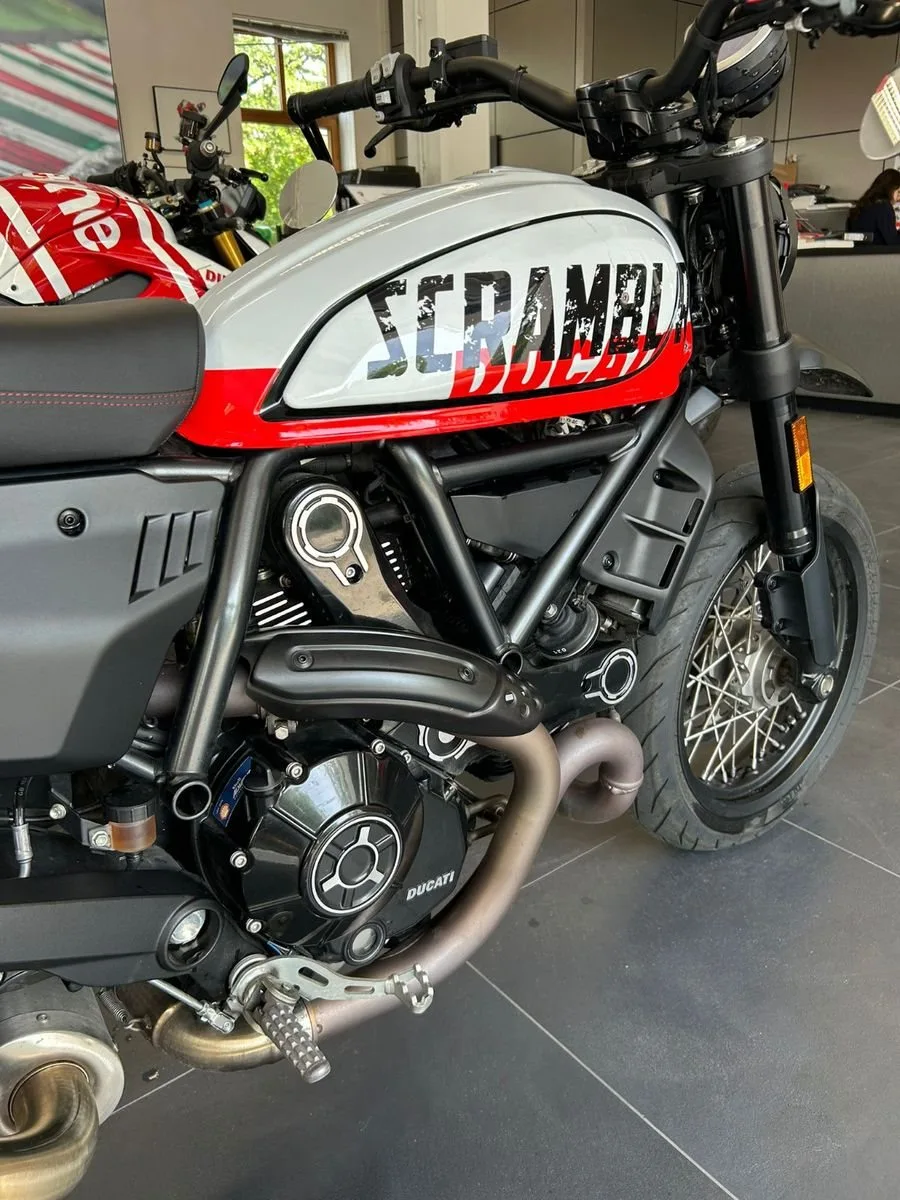 Ducati Scrambler Urban Motard