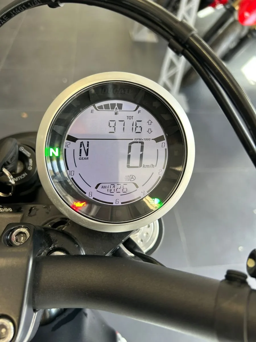 Ducati Scrambler Urban Motard