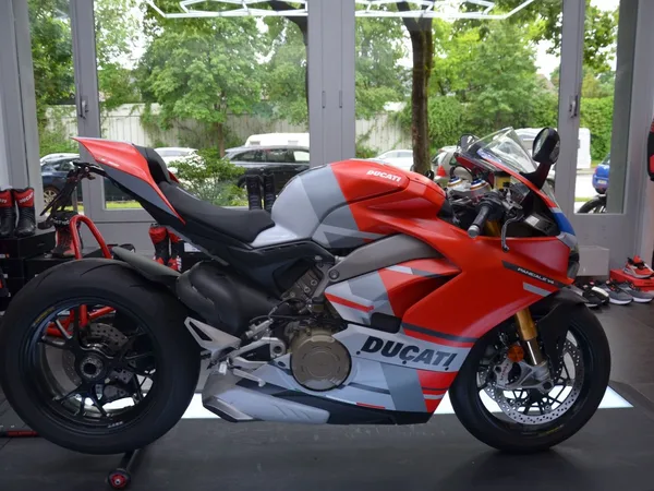 Ducati Panigale V4 S Corse