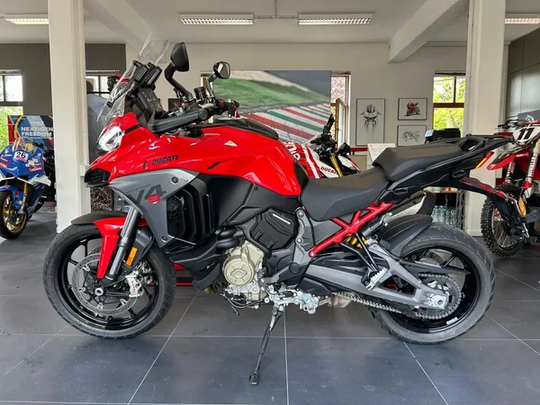 Ducati Multistrada V4 S