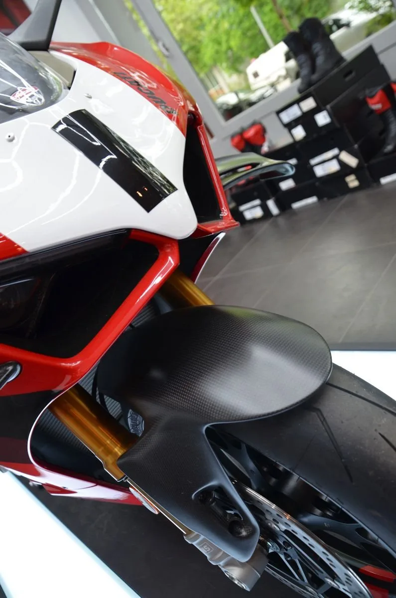 Ducati Panigale V4 R Superbike Neu