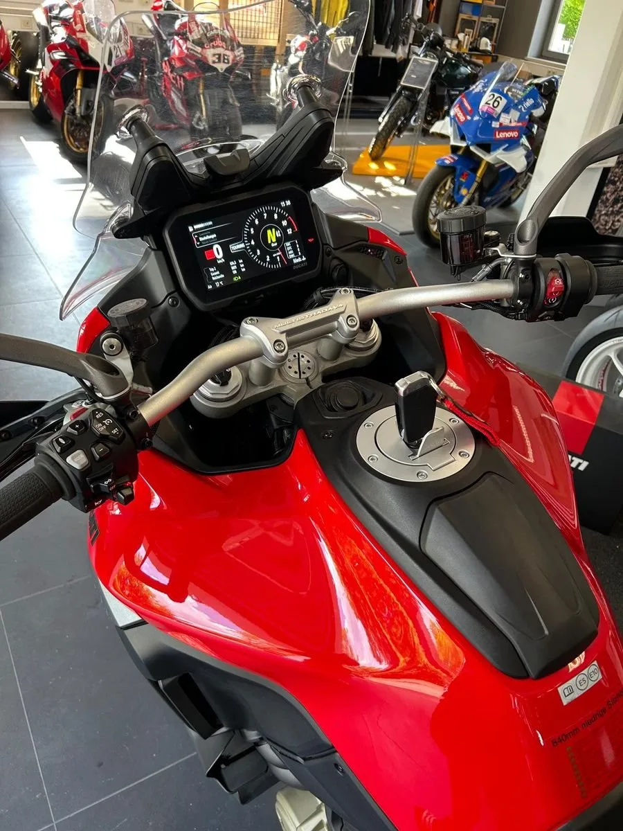 Ducati Multistrada V4 S