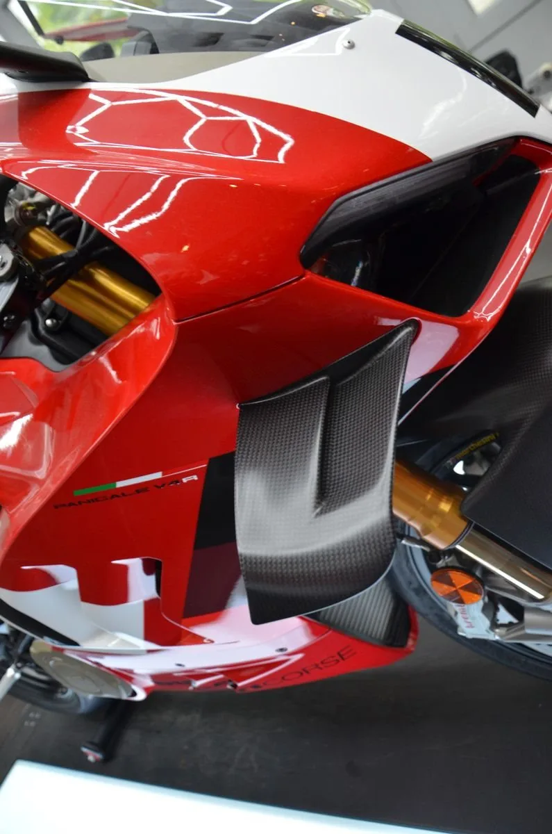 Ducati Panigale V4 R Superbike Neu