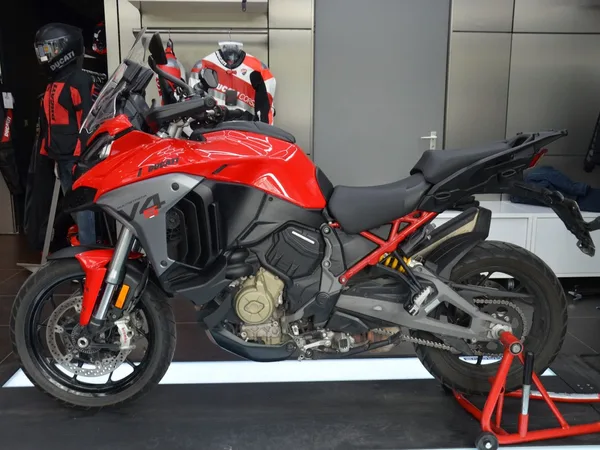 Ducati Multistrada V4 S