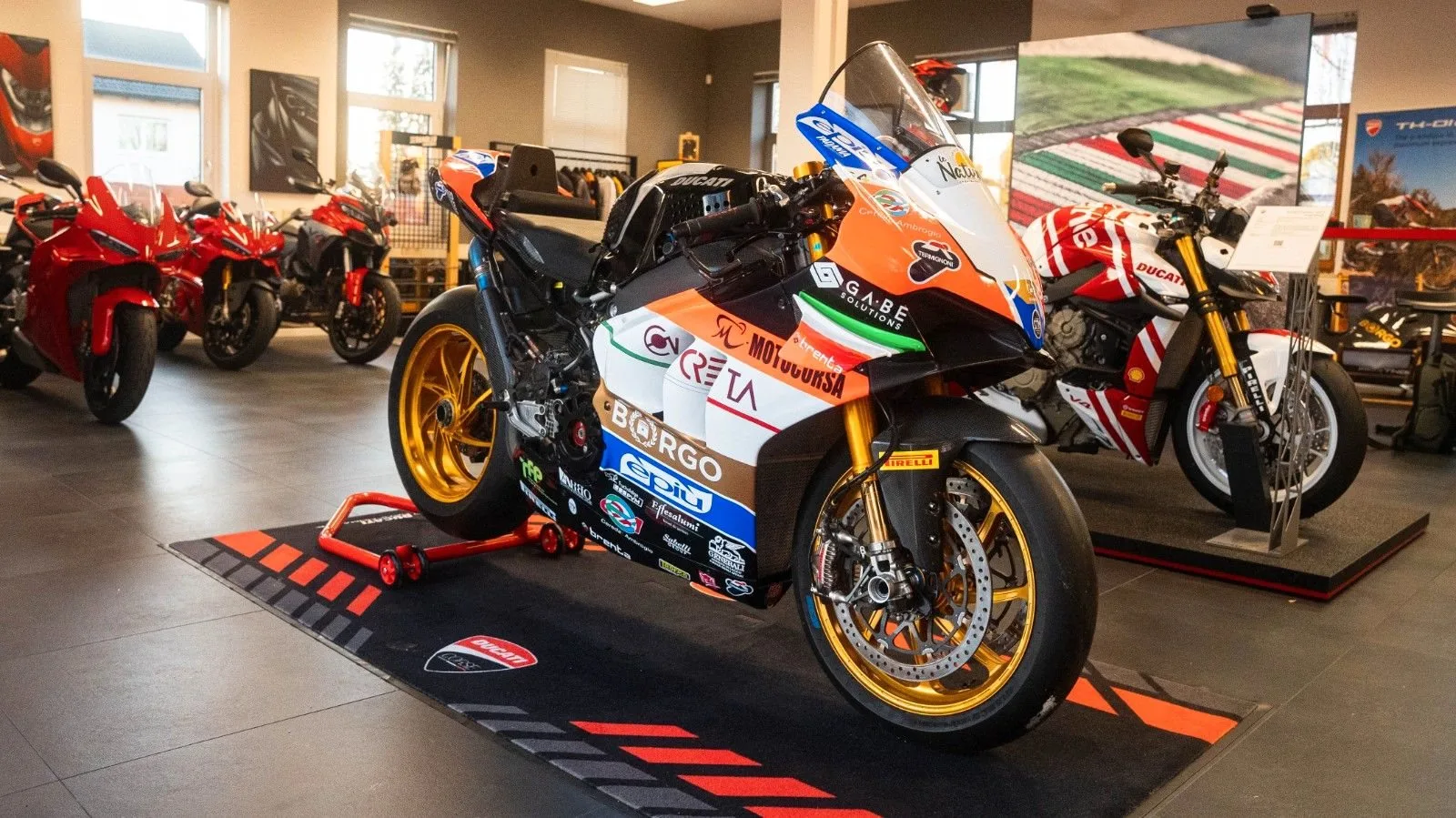 Ducati Panigale V4 R WSBK org World Superbike 2021
