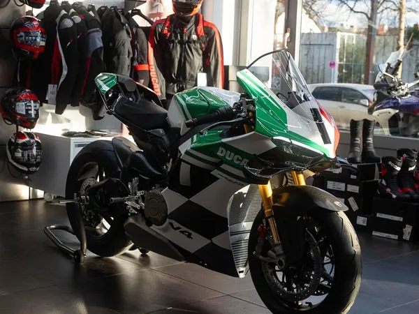 Ducati Panigale V4 Tricolore