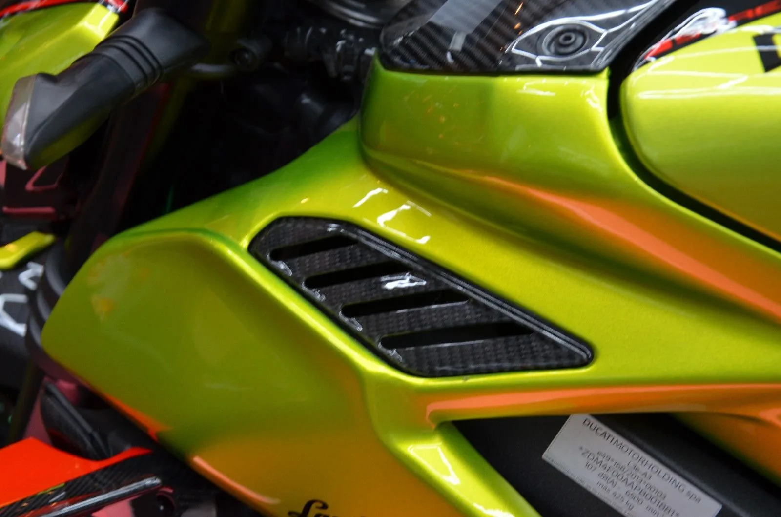 Ducati Streetfighter V4 Lamborghini