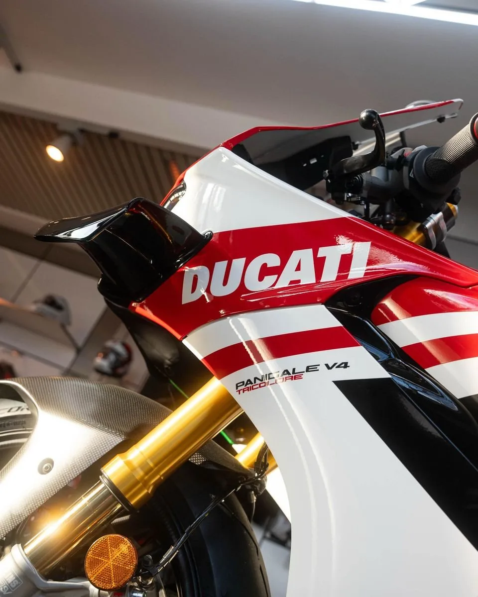 Ducati Panigale V4 Tricolore
