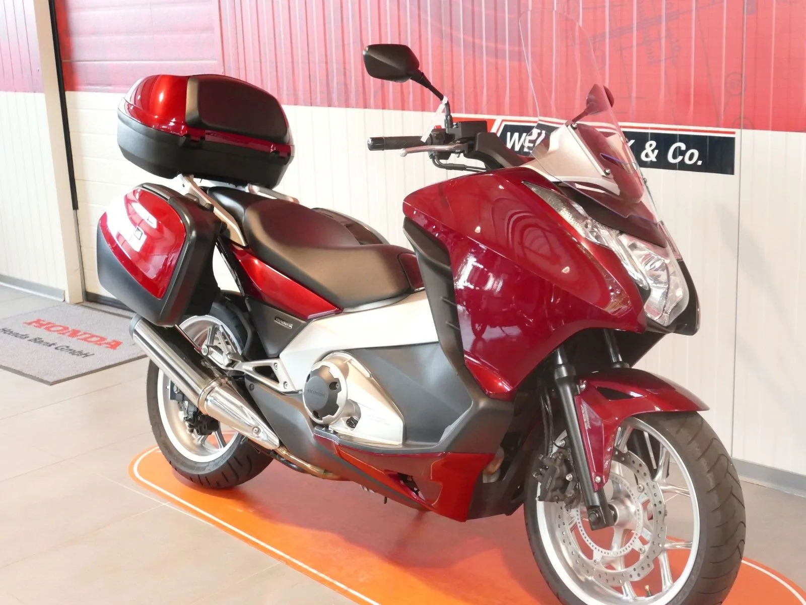 Honda Integra NC700D