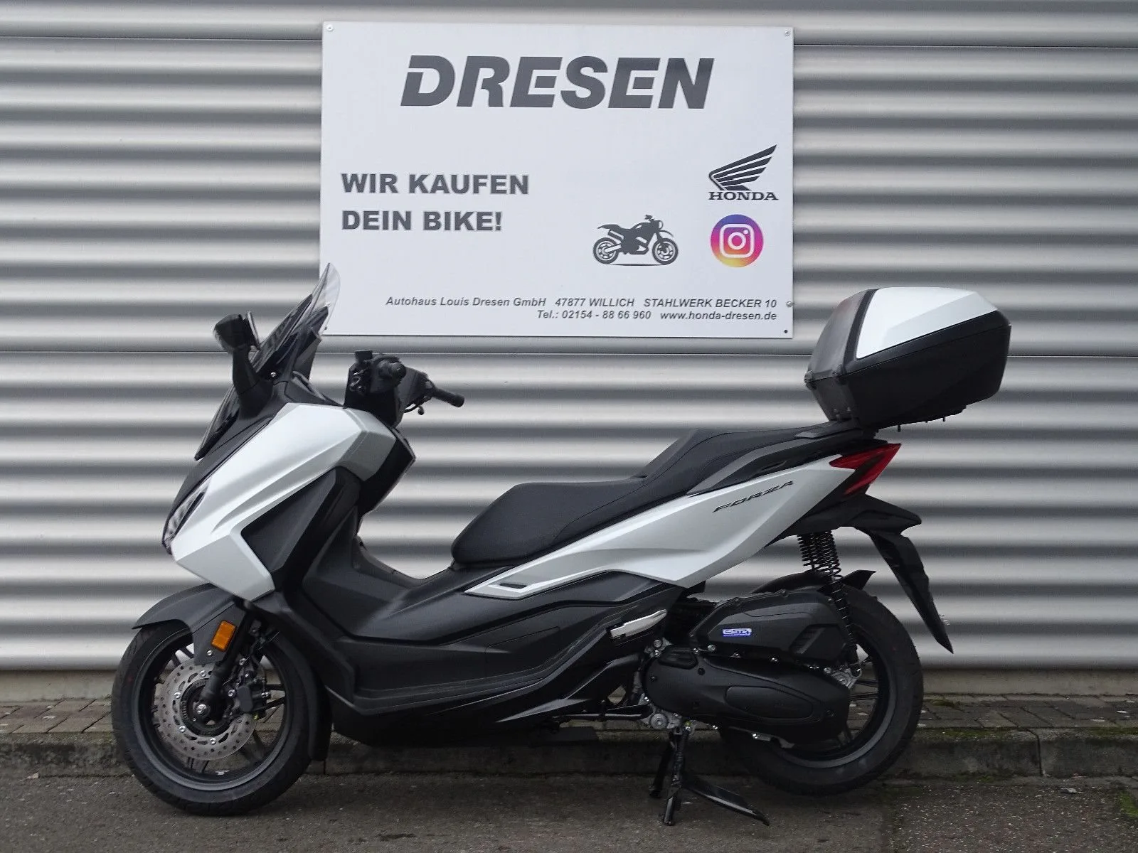 Honda NSS 300 Forza