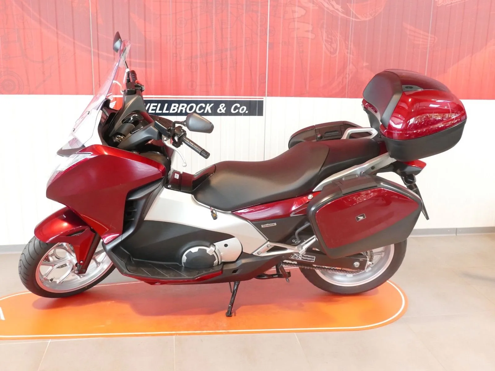 Honda Integra NC700D