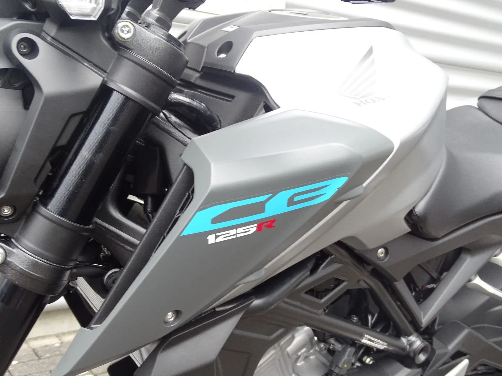Honda CB125R