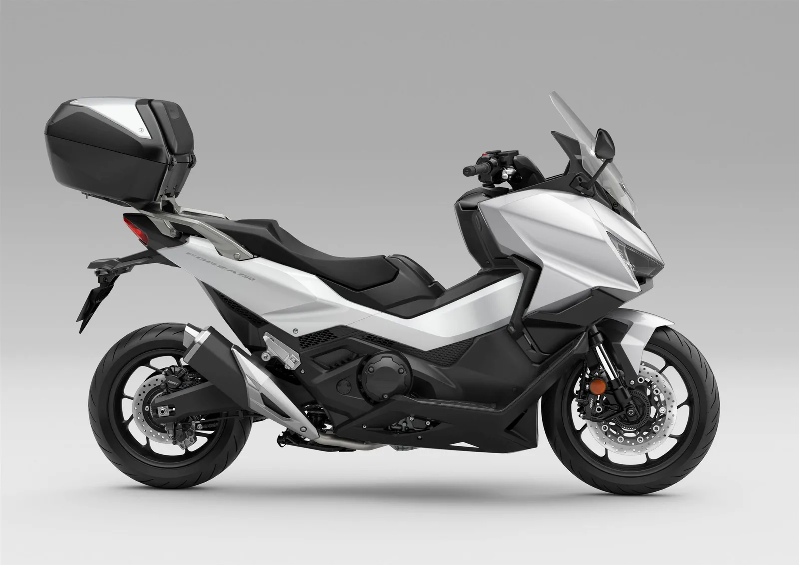Honda Forza 750