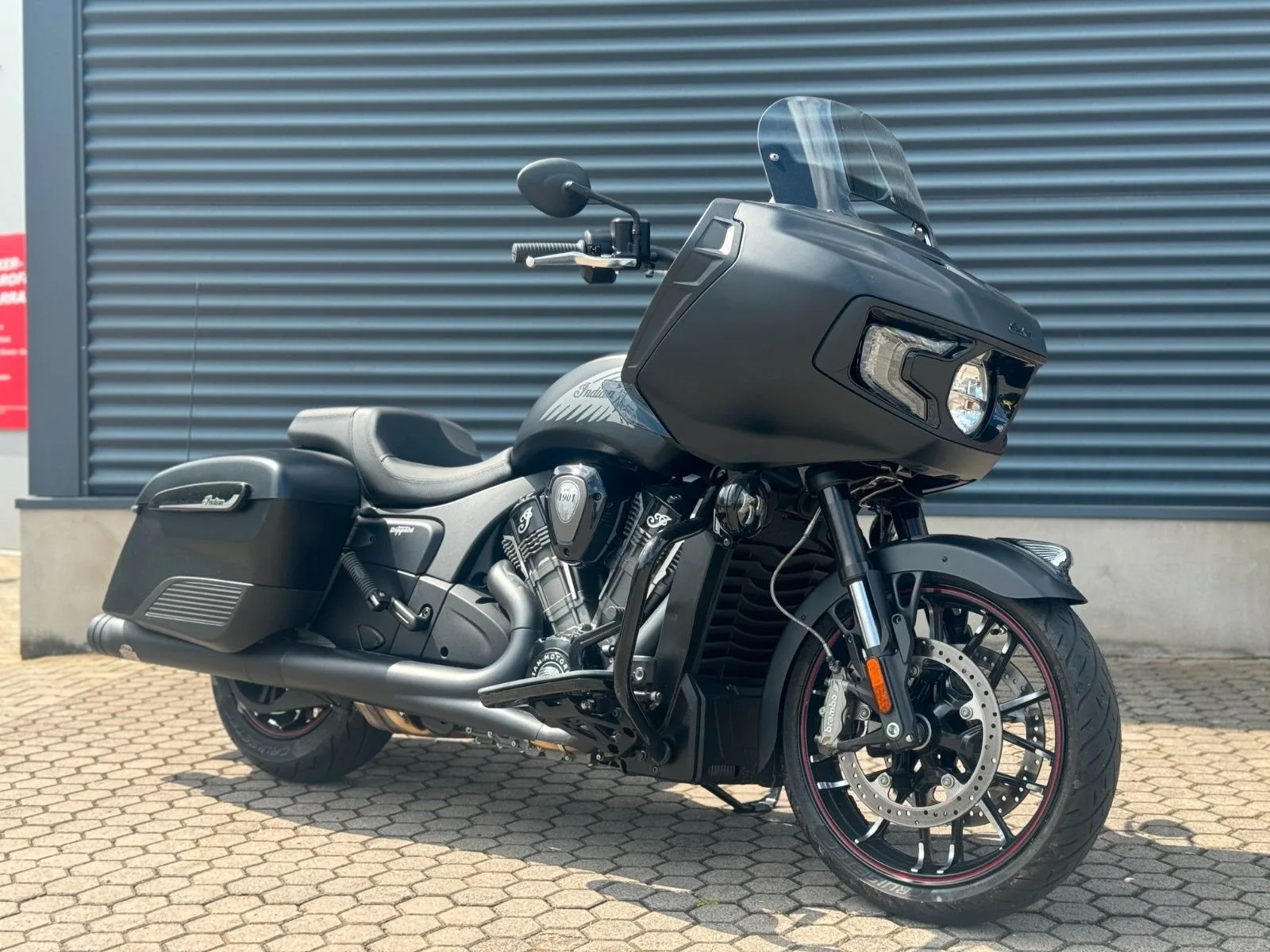 Indian Challenger Dark Horse