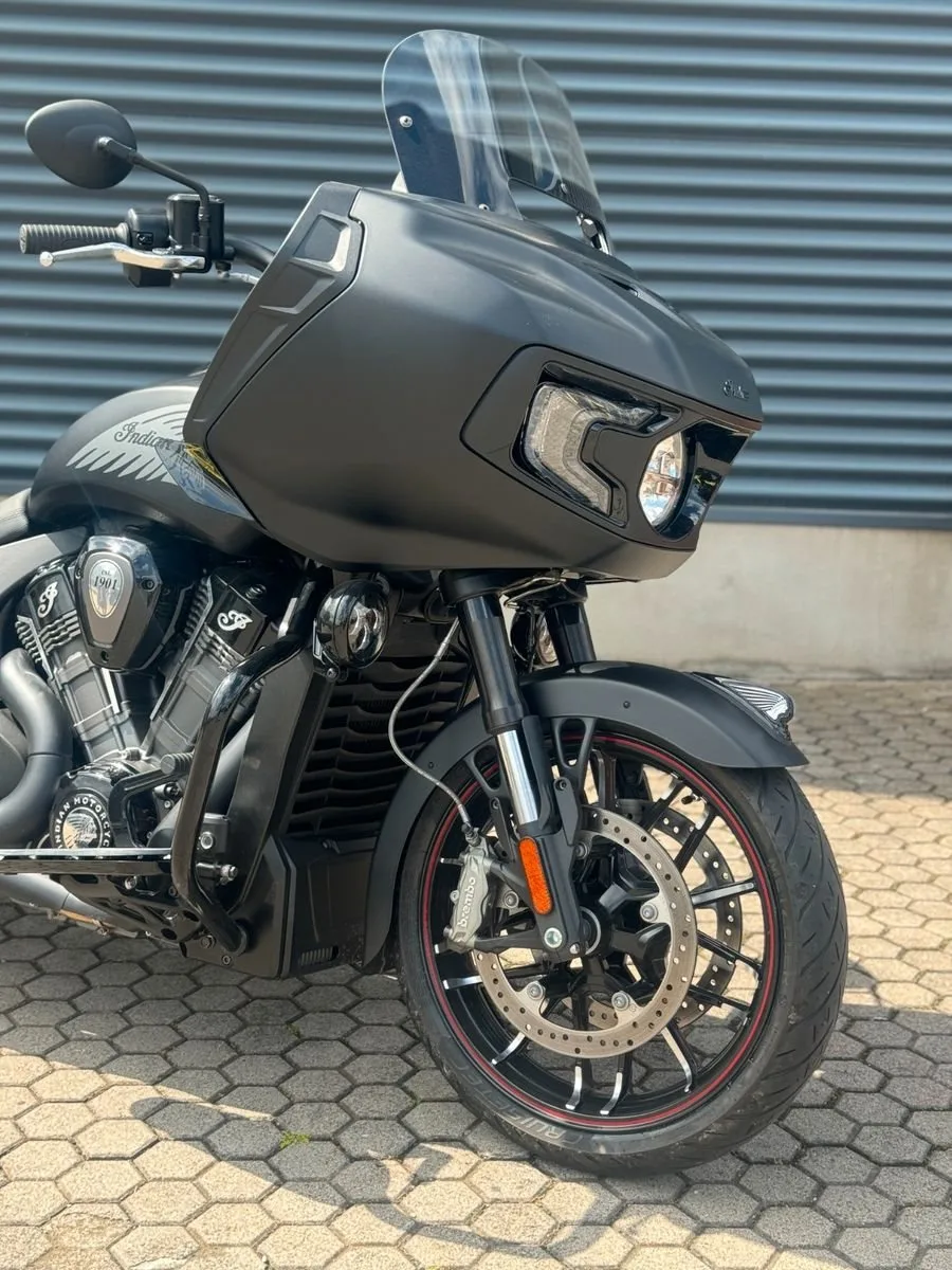 Indian Challenger Dark Horse