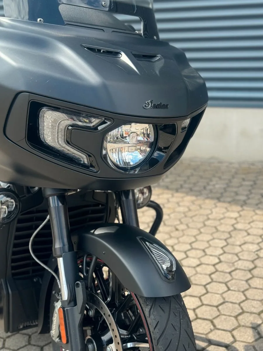 Indian Challenger Dark Horse