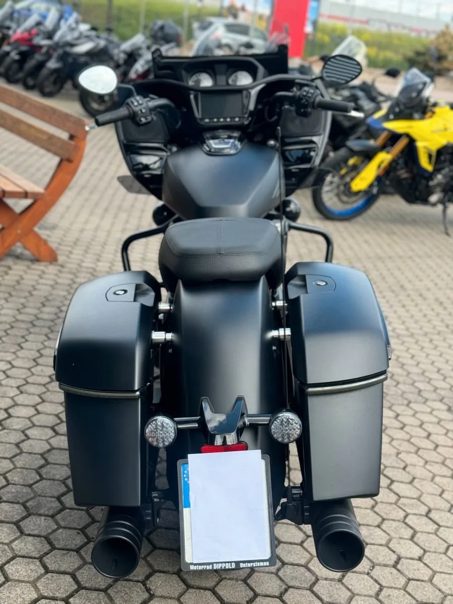 Indian Challenger Dark Horse