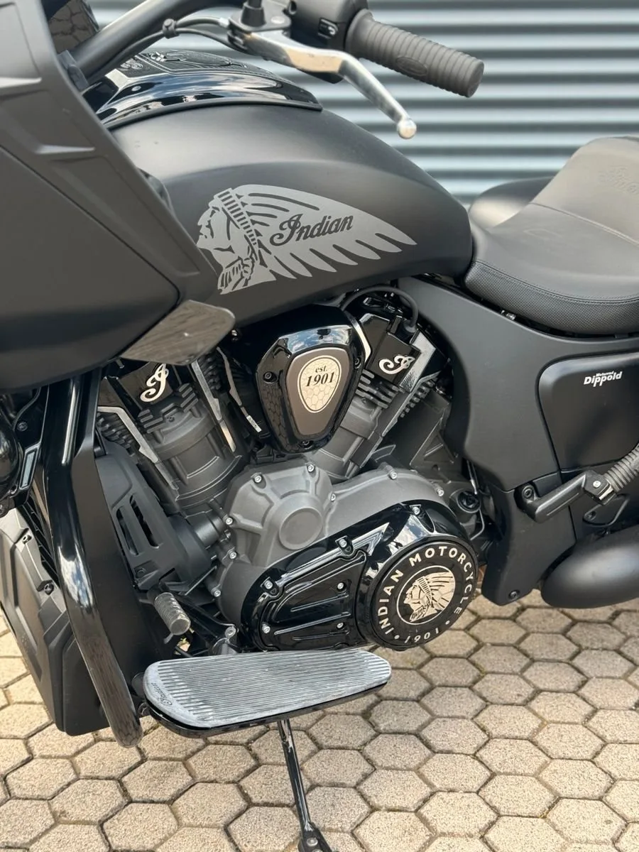 Indian Challenger Dark Horse