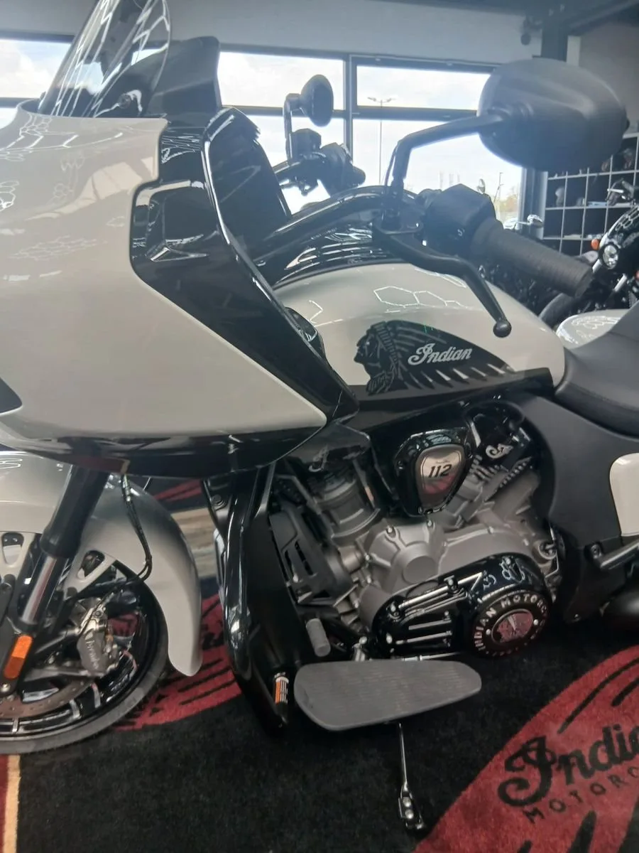 Indian Challenger Dark Horse