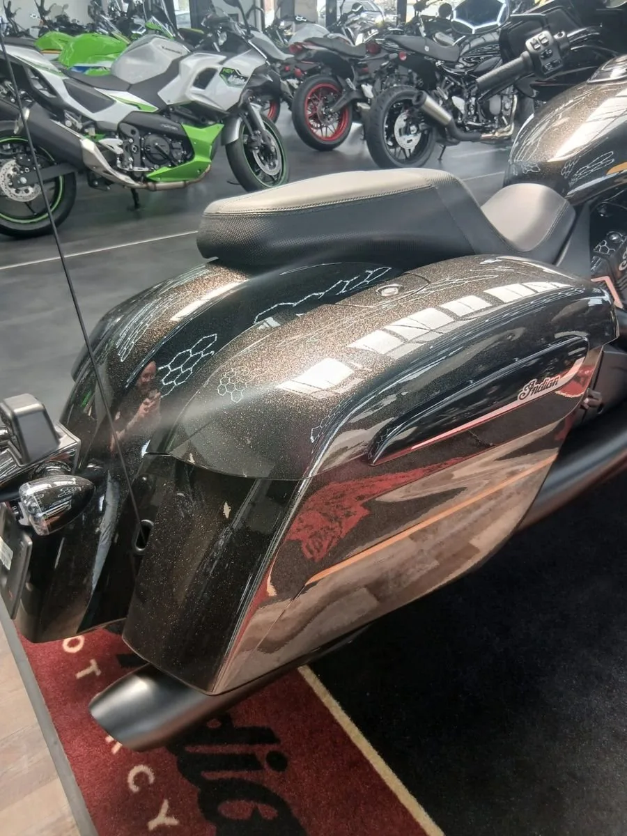 Indian Chieftain Powerplus Dark Horse with 112 Package