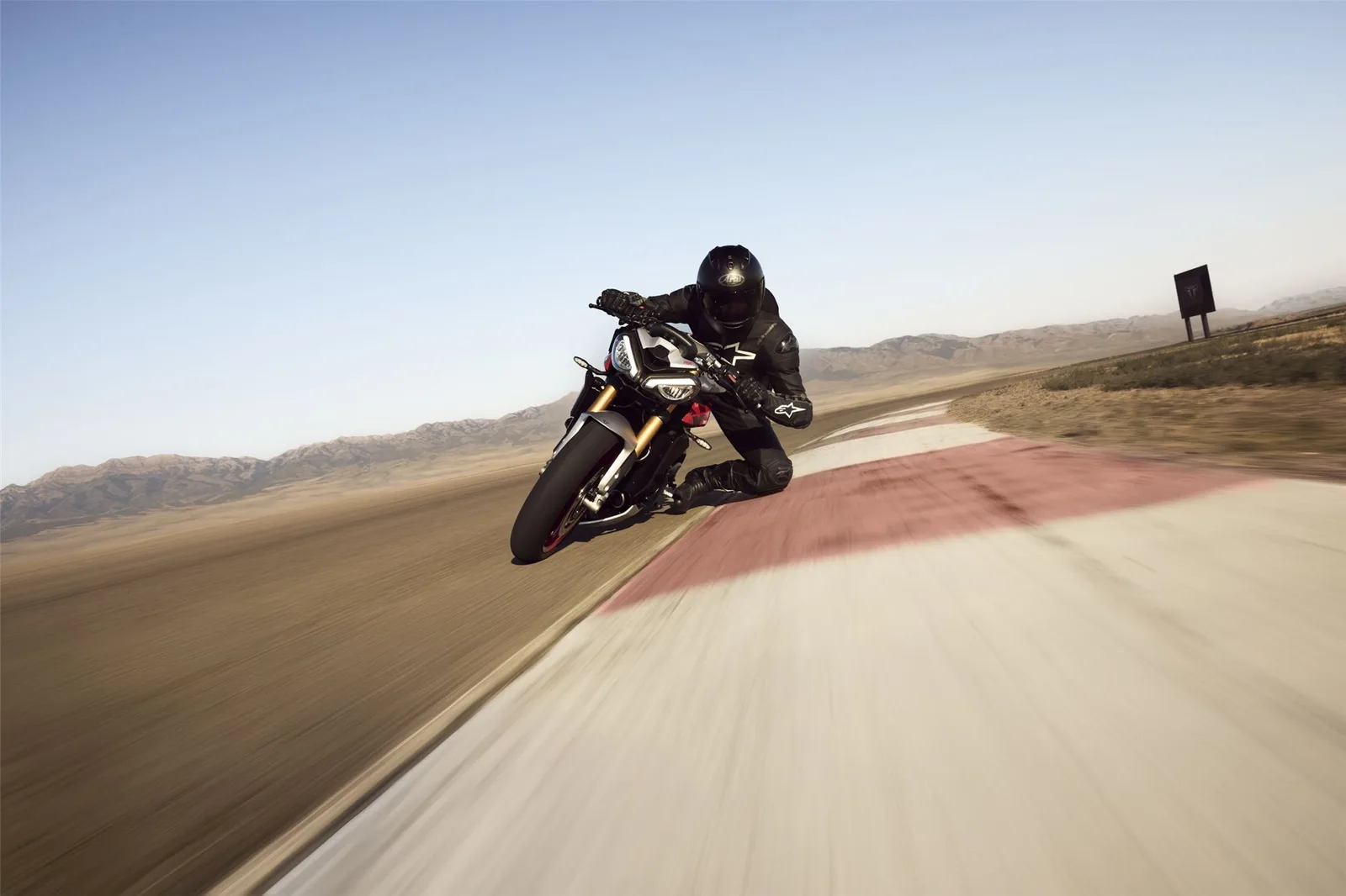 Triumph Street Triple 765 RX