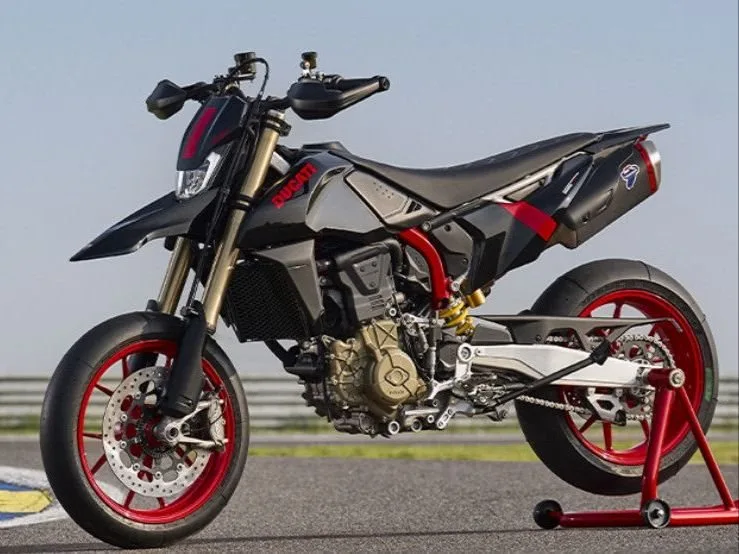 Ducati Hypermotard 698 Mono Nera