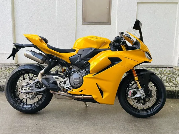 Ducati Panigale V2 S