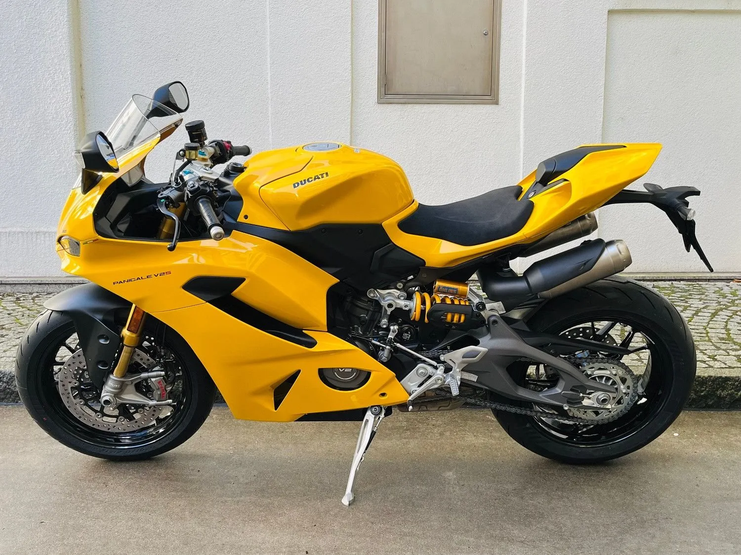 Ducati Panigale V2 S