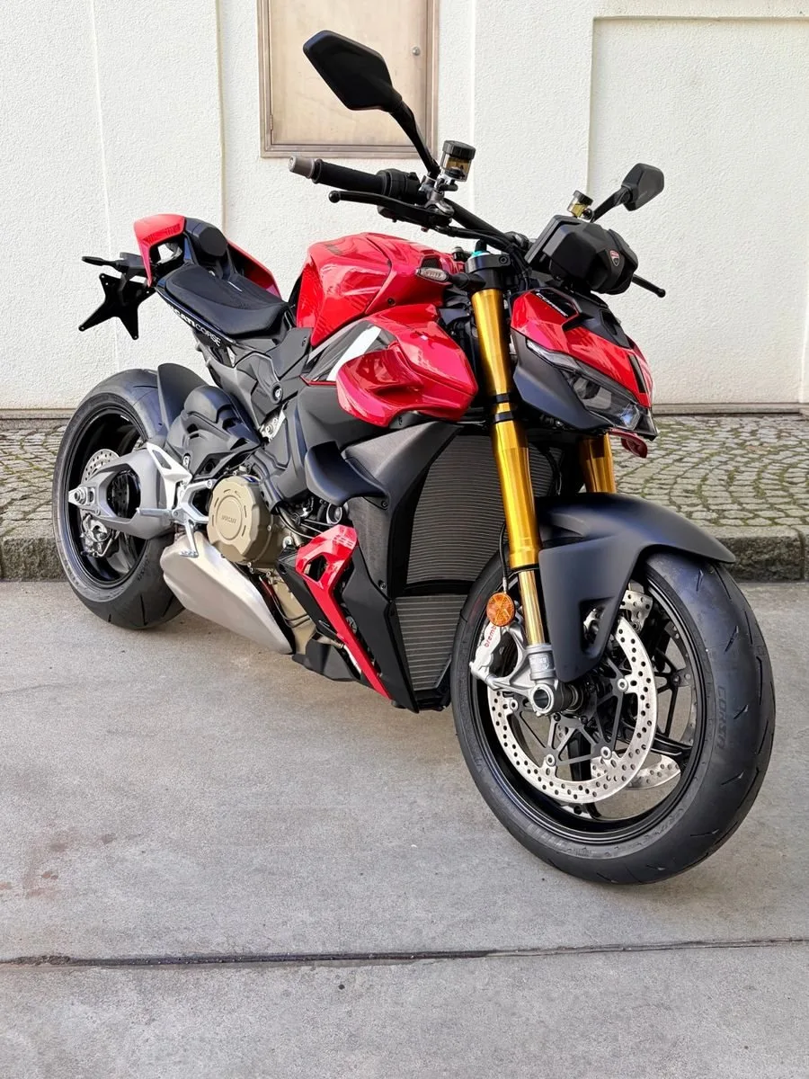 Ducati Streetfighter V4 S