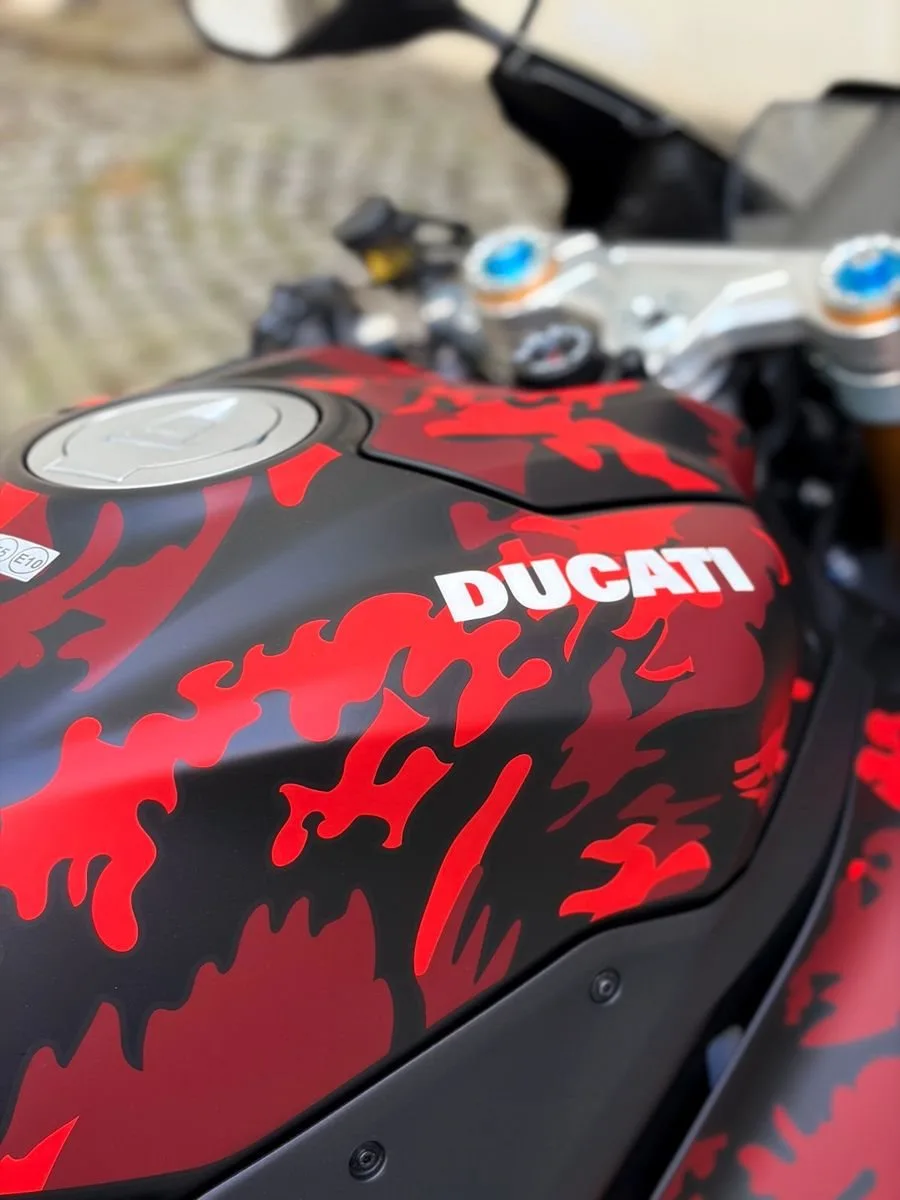 Ducati Panigale V2 FB63