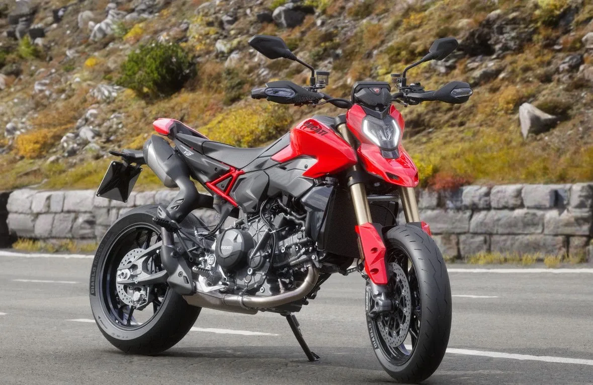 Ducati Hypermotard V2
