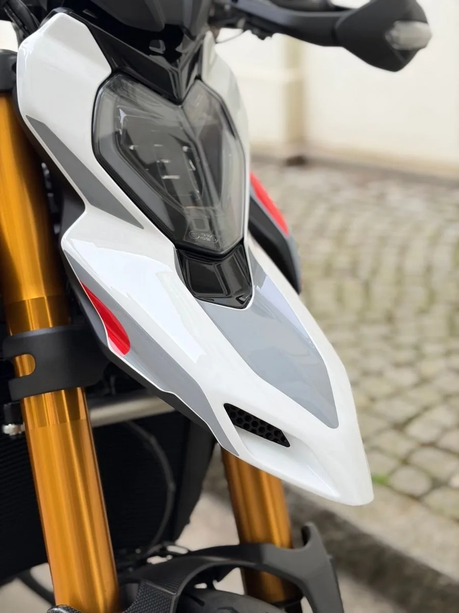 Ducati Hypermotard V2 SP
