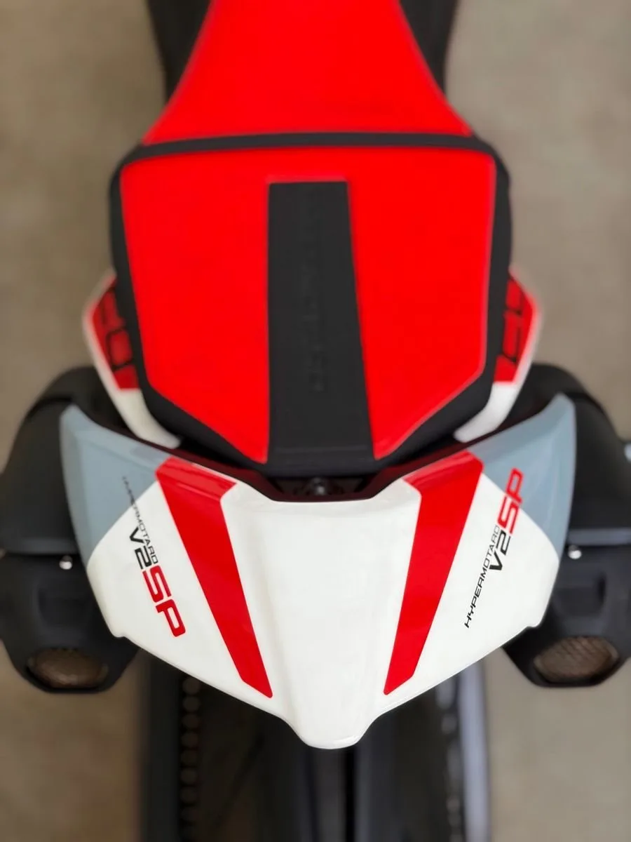 Ducati Hypermotard V2 SP