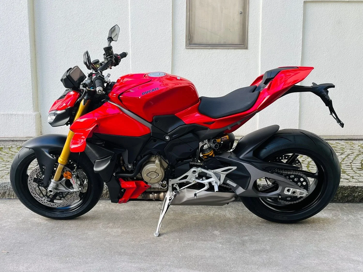 Ducati Streetfighter V4 S