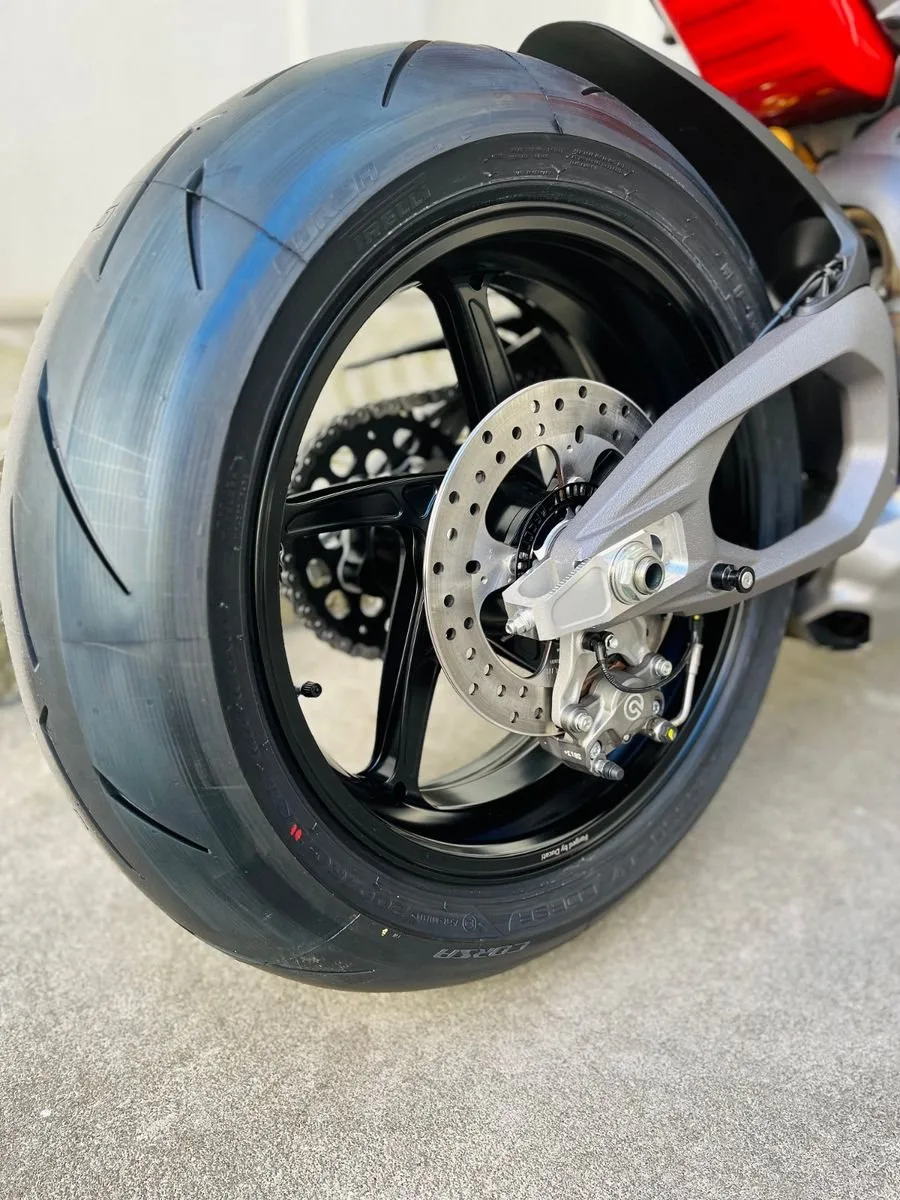 Ducati Streetfighter V4 S