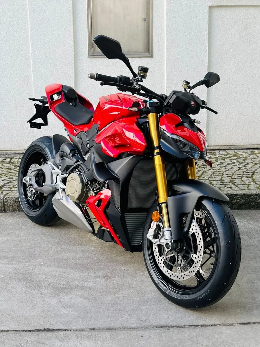 Ducati Streetfighter V4 S