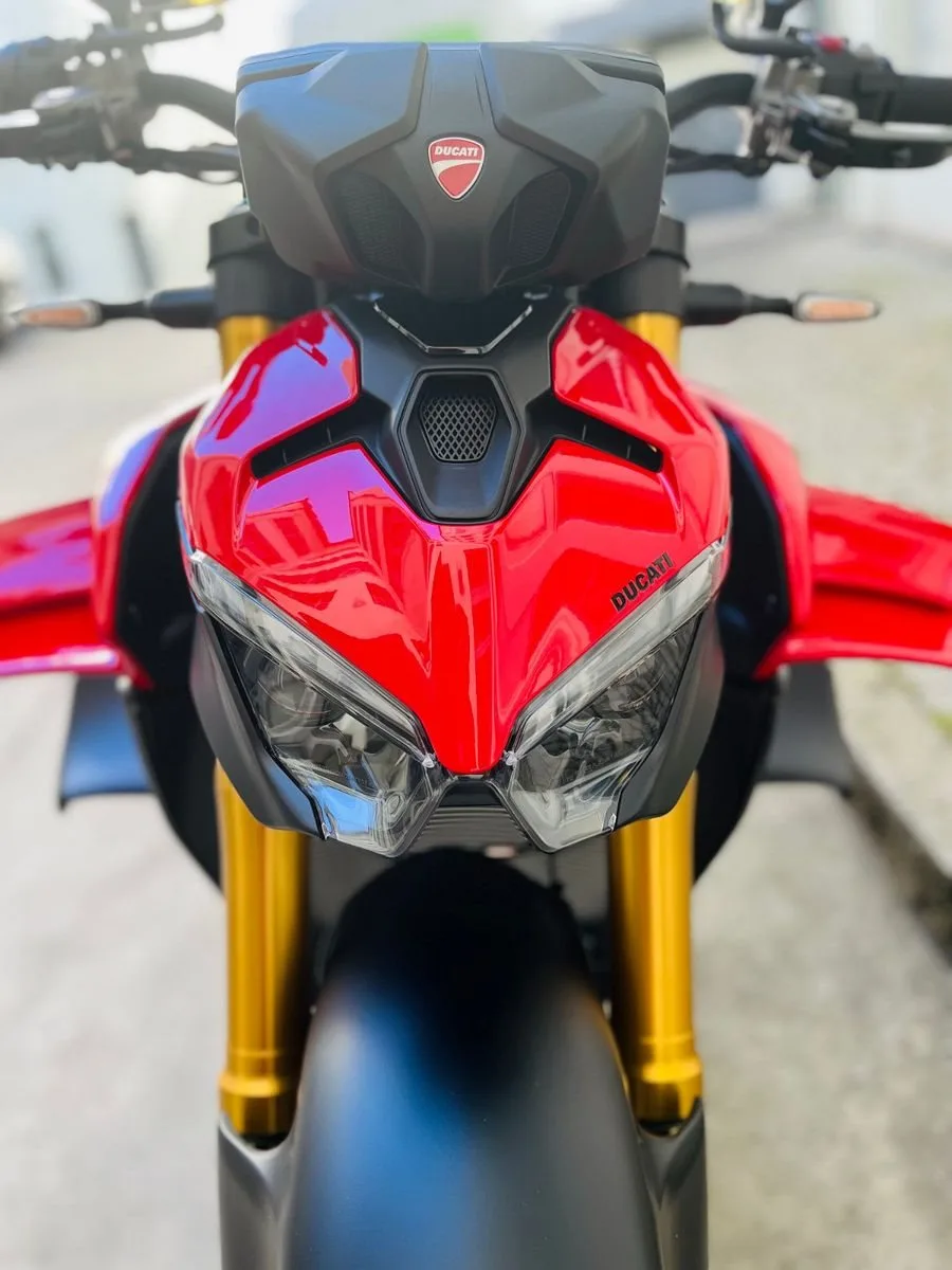 Ducati Streetfighter V4 S