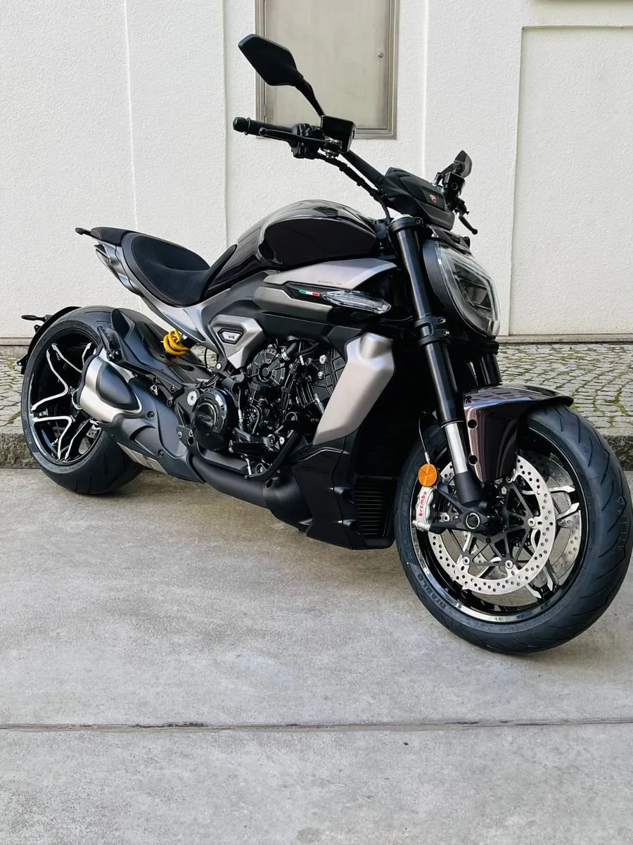 Ducati XDiavel V4