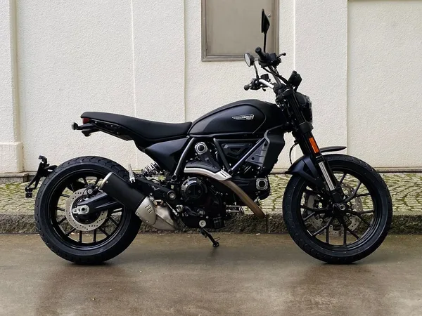 Ducati Scrambler Icon Dark