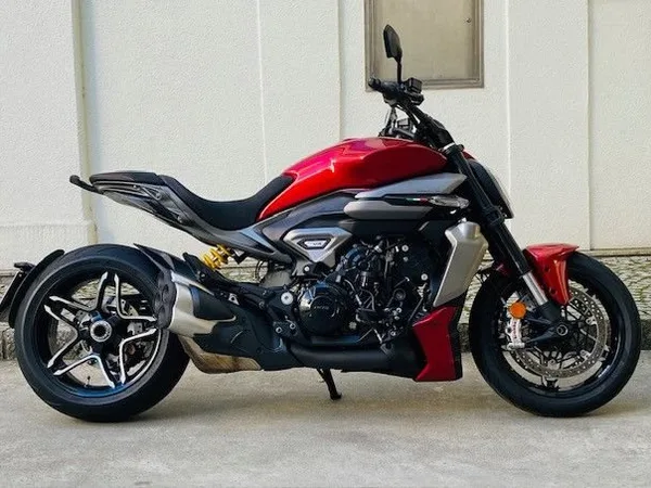 Ducati XDiavel V4