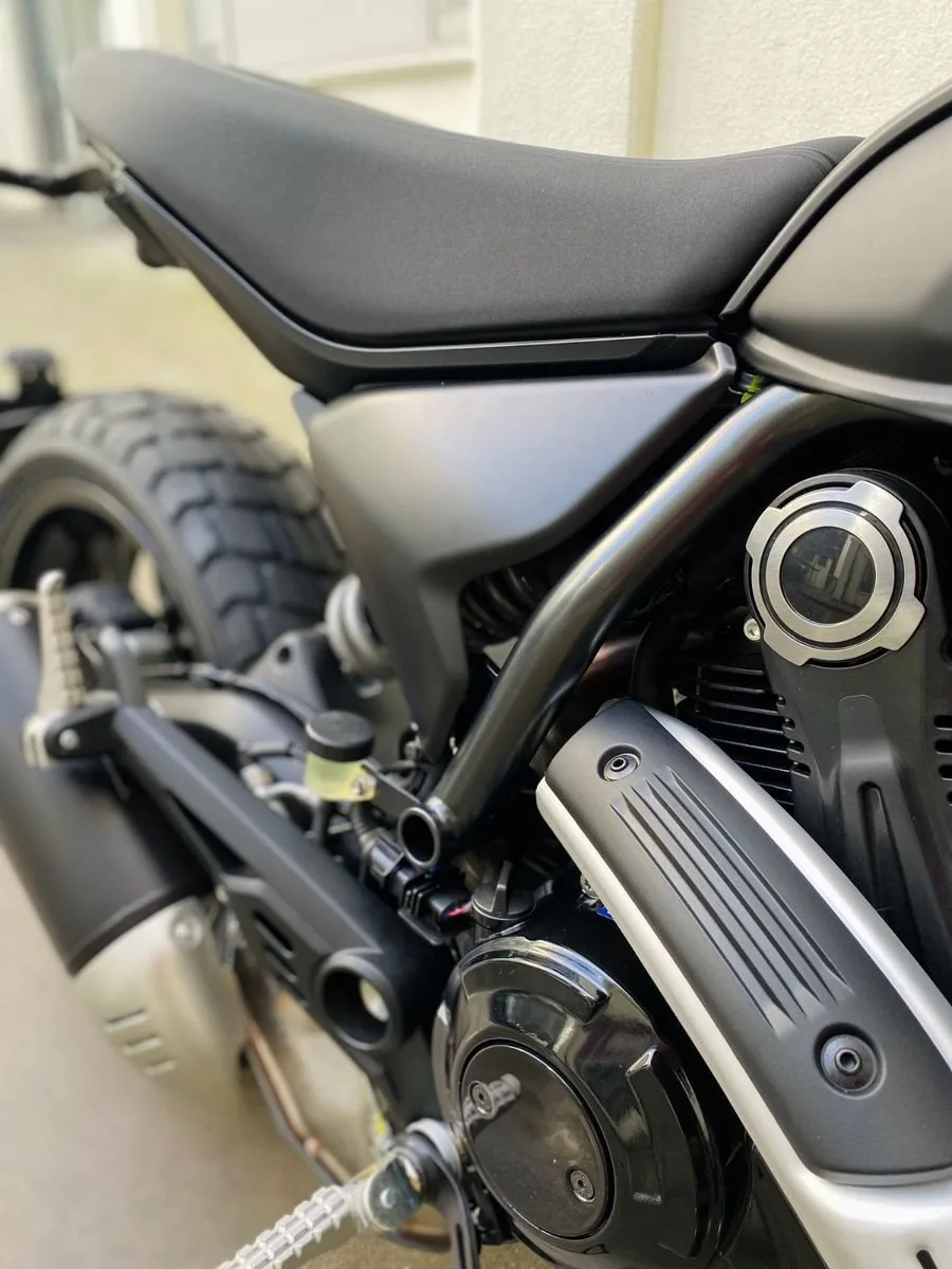 Ducati Scrambler Icon Dark